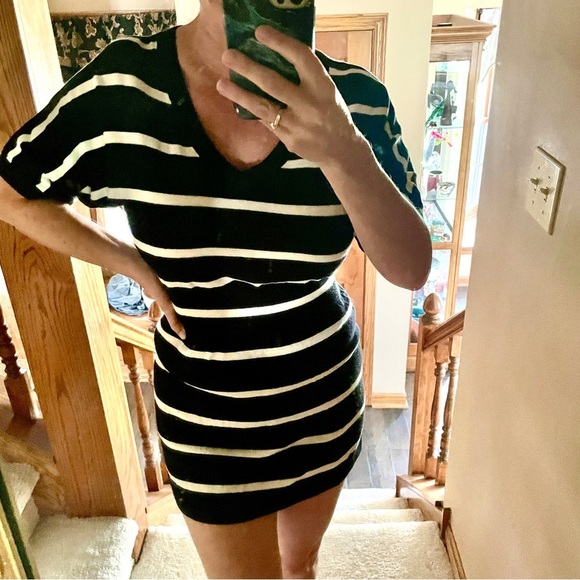 EXPRESS Sweater Mini Dress - Picture 5 of 7